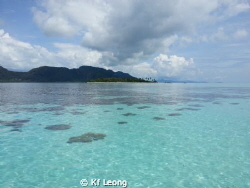 Mantabuan Island, Sabah Malaysia.
What a beautiful islan... by Kf Leong 